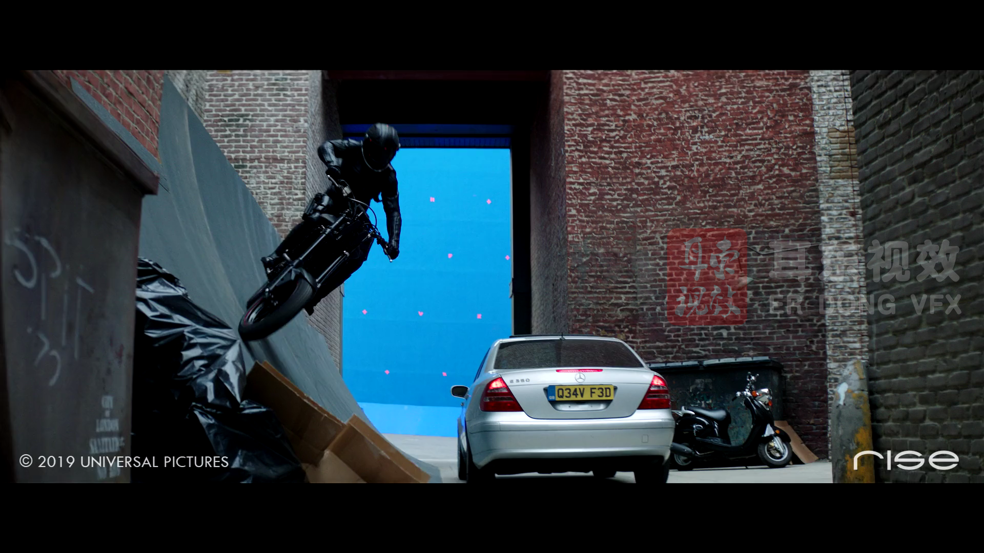 RISE FX的《霍布斯与肖》疯狂摩托车追逐VFX视效分解